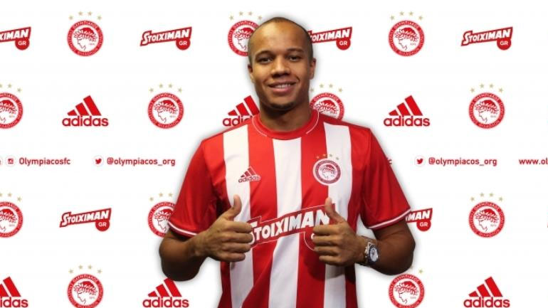 Ολυμπιακός: «Ερυθρόλευκος» κι επίσημα ο Οφόε