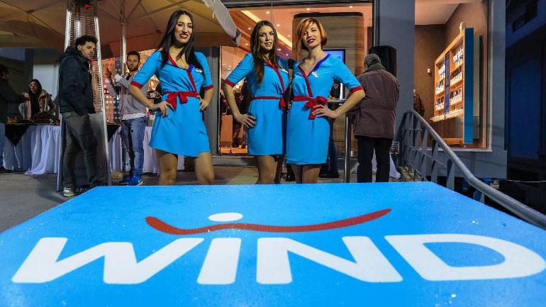 Καλοκαιρινές προσφορές σε 4G Smartphones από την WIND