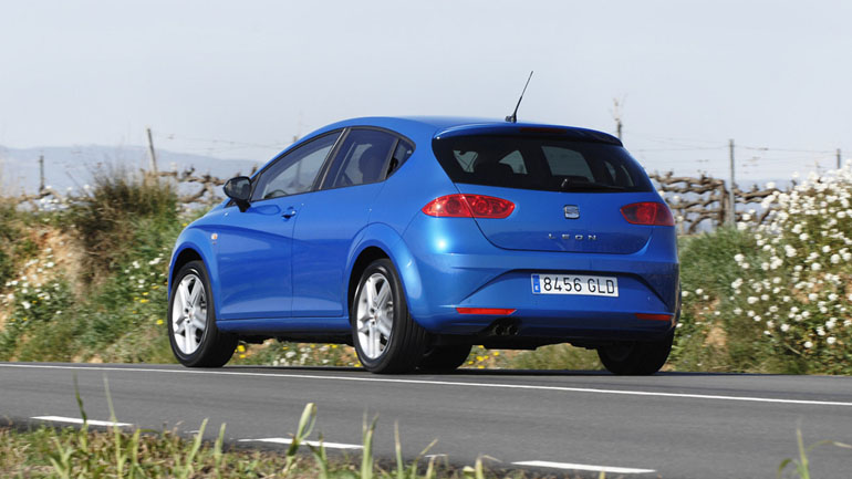 Η Seat ανακαλεί τα Leon και Altea