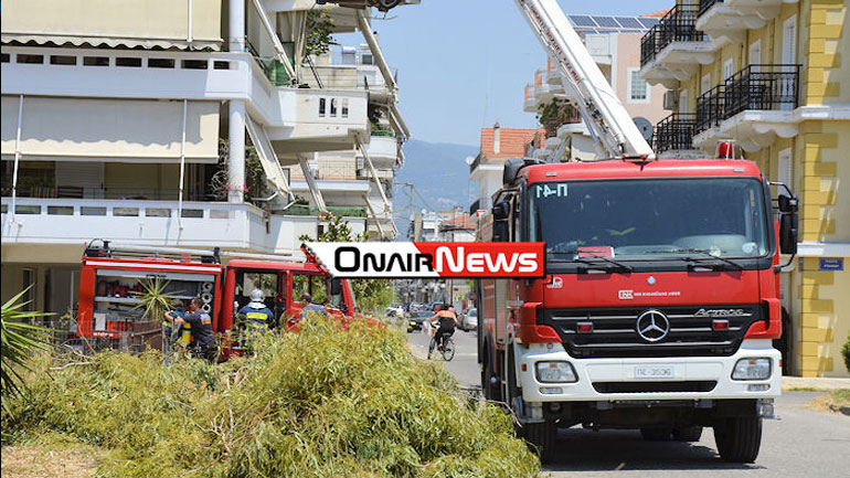 Πυρκαγιά σε πολυκατοικία στο Μεσολόγγι
