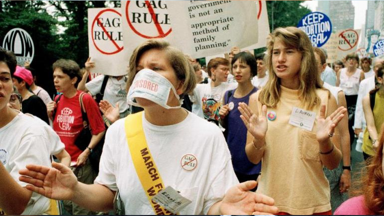 Σουηδία: Διακόπτεται η βοήθεια προς ΜΚΟ που συναινούν στην πολιτική Τραμπ για τις αμβλώσεις