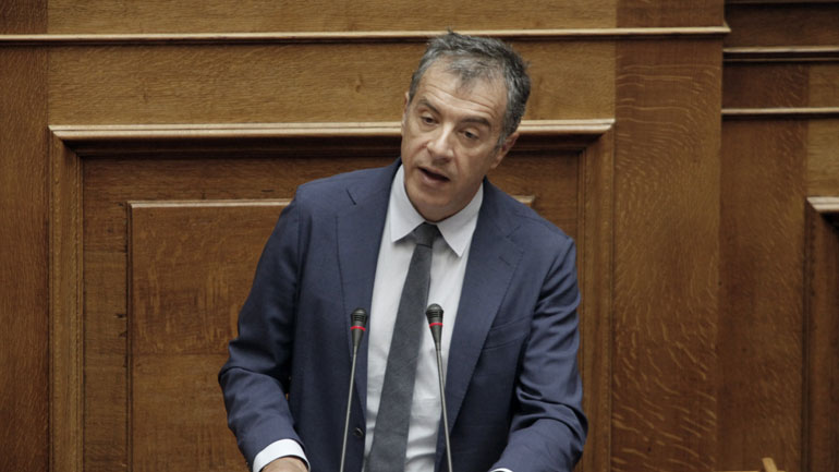 Θεοδωράκης: «Το Κυπριακό δεν πρέπει να φύγει από τη διεθνή ατζέντα»