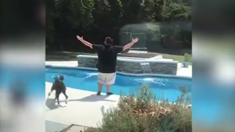 Η επική αντίδραση του πατέρα που μαθαίνει πως θα αποκτήσει πέμπτη κόρη