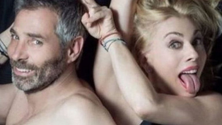 Το απολαυστικό βίντεο της Σμαράγδας Καρύδη και του Θοδωρή Αθερίδη που κάνει θραύση