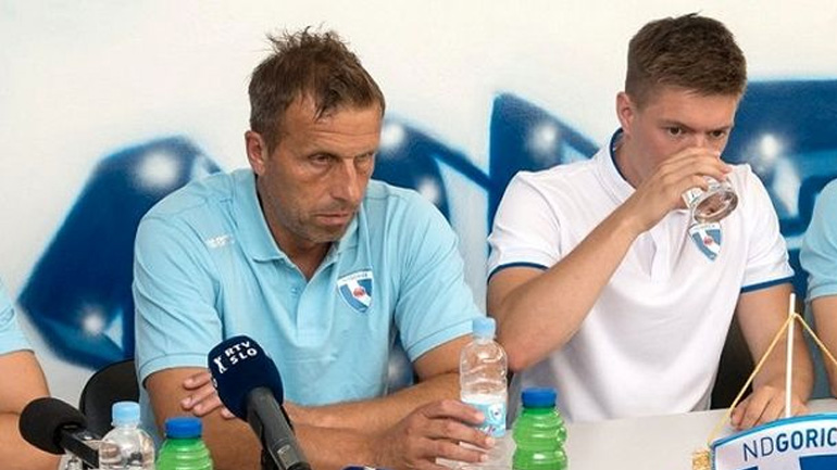 «Να κάνουμε την έκπληξη»