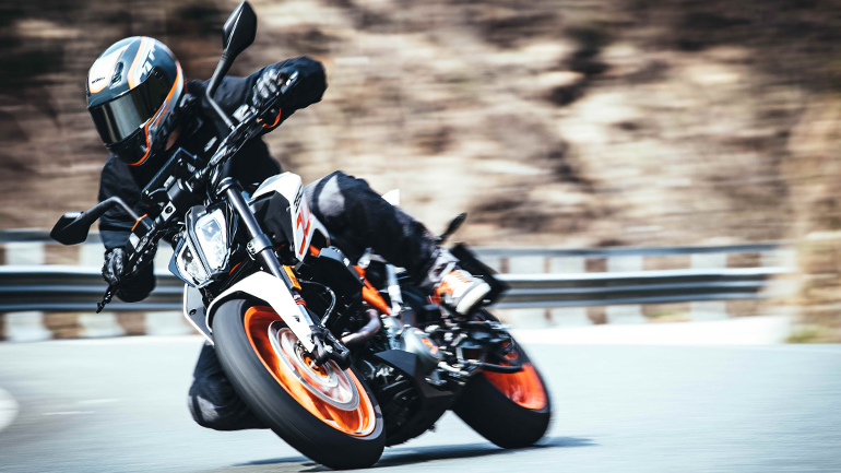 ΚΤΜ 390 Duke: Διασκέδαση κάθε μέρα