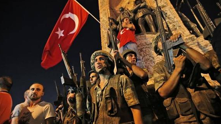 Ενημέρωση των δημοσιογράφων από Ερντογάν – Γιλντιρίμ – Ζεϊμεκτσί για τον ένα χρόνο από την απόπειρα πραξικοπήματος