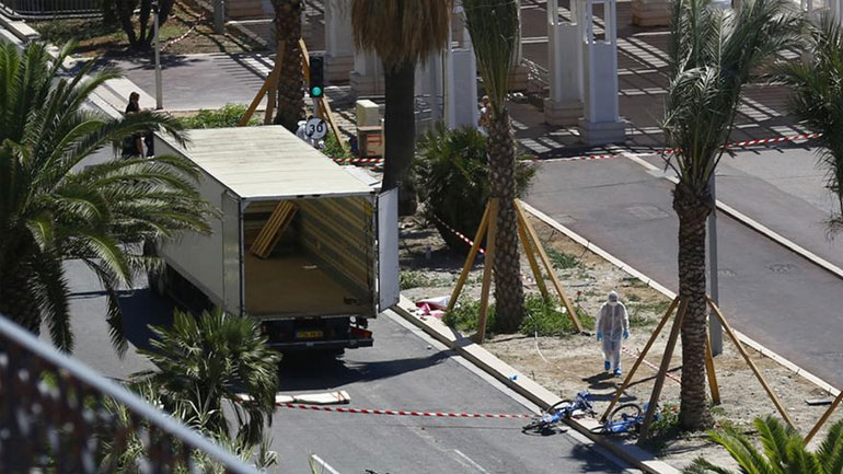 Deutsche Welle: O Ιούλιος που κλόνισε το αίσθημα ασφάλειας