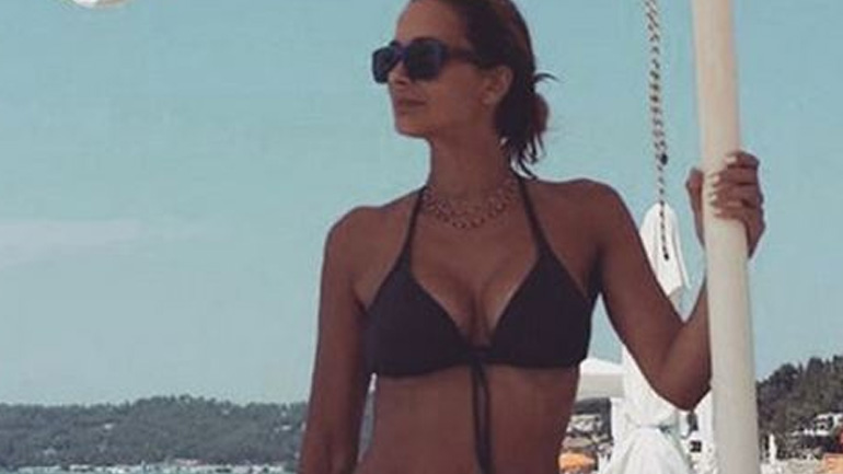 Ξεκίνησε τις καλοκαιρινές της διακοπές η Αλέκα Καμηλά