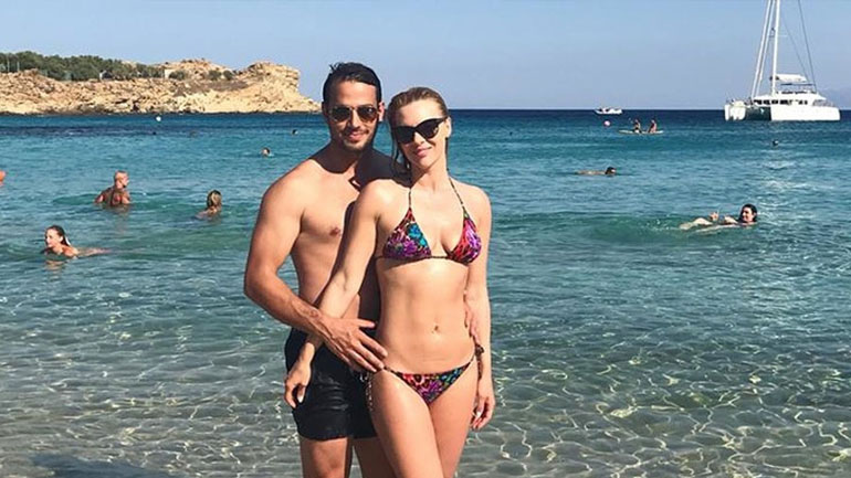 Χριστίνα Αλούπη: Μήνας του μέλιτος στη Μύκονο! Οι πρώτες εικόνες Χριστίνα Αλούπη: Μήνας του μέλιτος στη Μύκονο! Οι πρώτες εικόνες