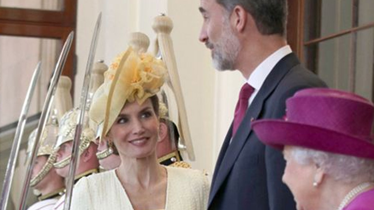 Μαθήματα στιλ για άλλη μια φορά από τη βασίλισσα της Ισπανίας, Λετίθια