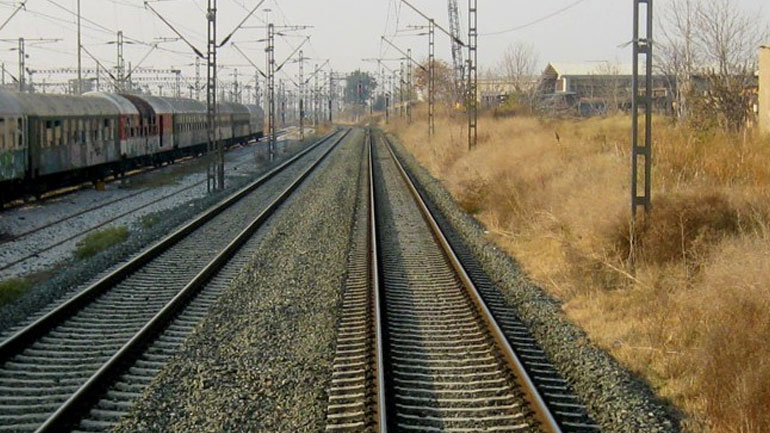 Τραγωδία στη Σκύδρα: Τρένο παρέσυρε 55χρονο οδηγό μηχανής