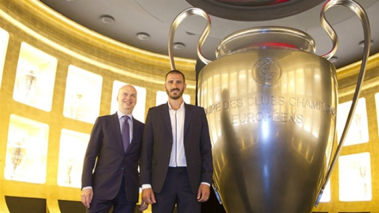 Ανακοίνωσε τον Μπονούτσι η Μίλαν