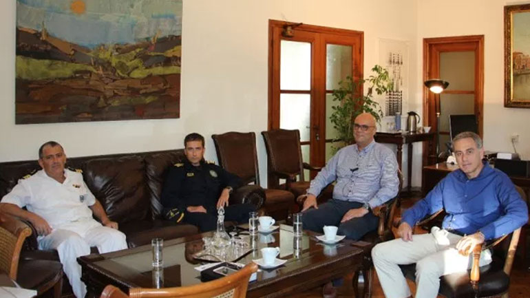 Χανιά: Απομάκρυνση των αυθαίρετων κατασκευών από το ενετικό λιμάνι