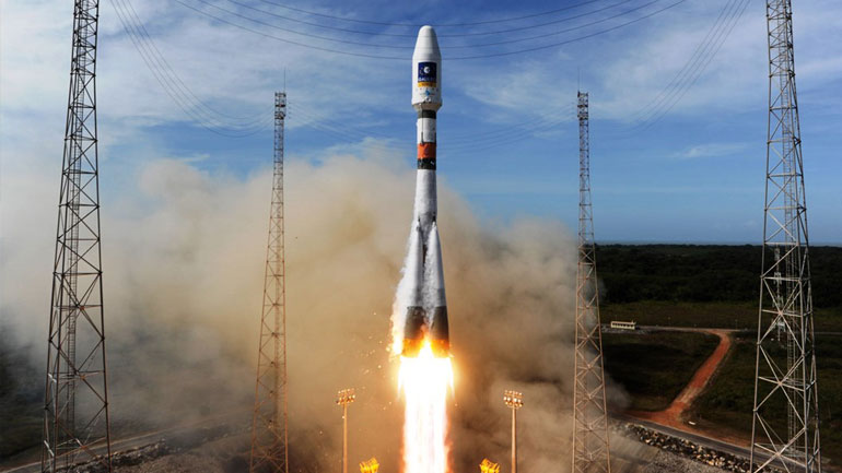 Ρώσικος πύραυλος μετέφερε σήμερα 73 δορυφόρους στο διάστημα