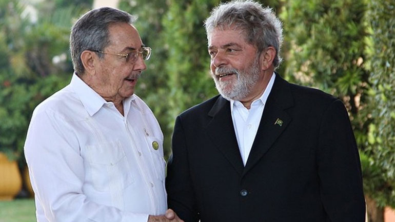 Κούβα: Ο Κάστρο καταγγέλλει τον «πολιτικό διωγμό» εναντίον του Λούλα στη Βραζιλία