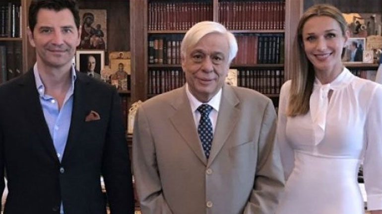 Ο Προκόπης Παυλόπουλος υποδέχτηκε το ζεύγος Ρουβά – Ζυγούλη στο Προεδρικό Μέγαρο