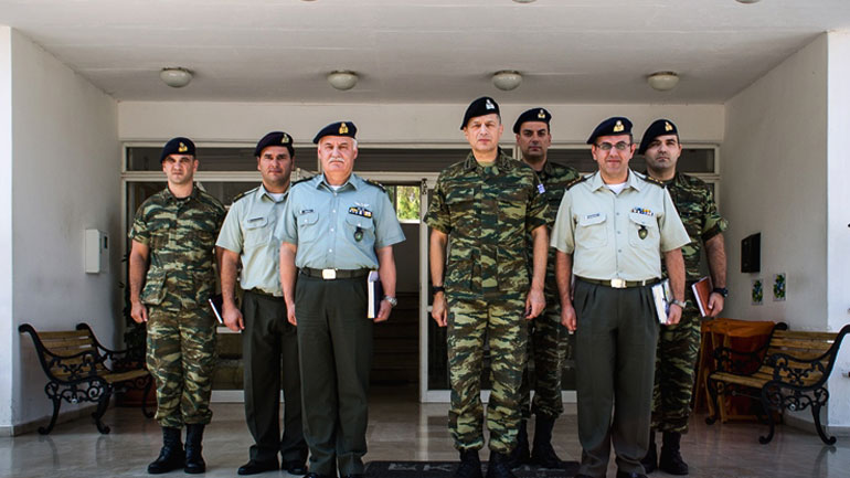 Εικόνες από την επίσκεψη του Αρχηγού ΓΕΣ στο ΕΚΕΜΣ