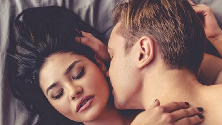 Έξι αλλαγές που συμβαίνουν στο σώμα την ώρα του σεξ