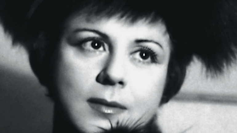 Μαίρη Αρώνη: Μια μεγάλη κυρία του ελληνικού θεάτρου