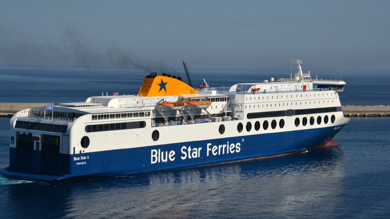 Mε μικρή καθυστέρηση ο απόπλους του Βlue Star 2 από τη Μύκονο