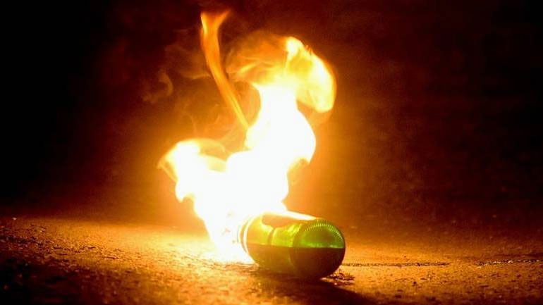 Έριξαν μολότοφ στο Υπουργείο Πολιτισμού