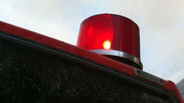 Απεγκλωβισμός ζευγαριού από την Πυροσβεστική στο Κιάτο