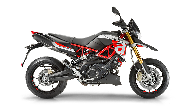 Aprilia Dorsoduro 900 : Ήρθε να κάψει λάστιχα και καρδιές