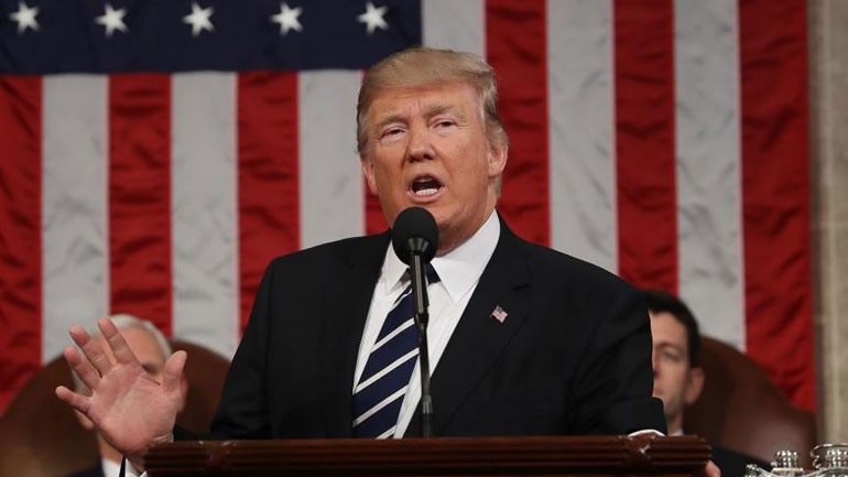 Ο Τραμπ κάλεσε τους Ρεπουμπλικάνους να καταργήσουν το πρόγραμμα πρόσβασης στις υπηρεσίες υγείας