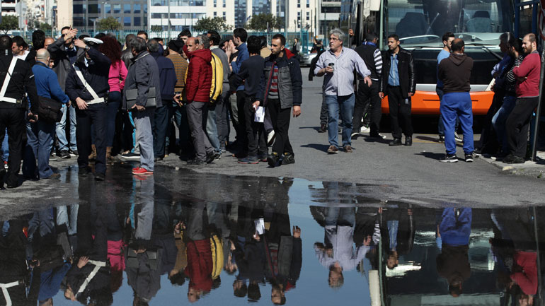 FAZ: Mελέτη καταρρίπτει την άποψη για τα οικονομικά κίνητρα μεταναστών και προσφύγων