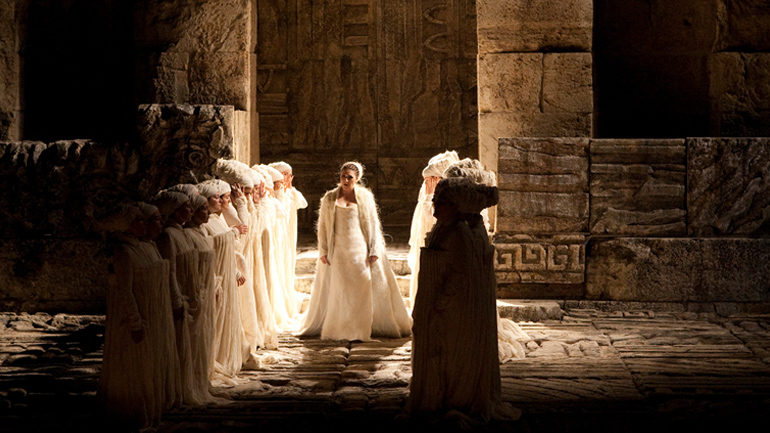 Η όπερα Τροβατόρε από την Εθνική Λυρική Σκηνή, στο Ηρώδειο