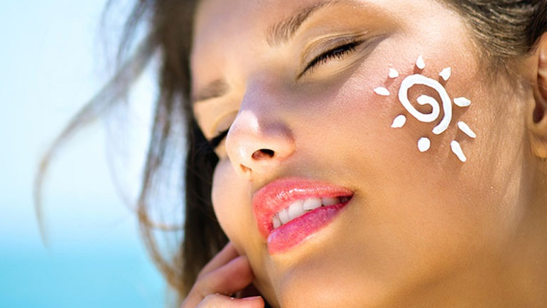 Πώς θα διαλέξεις το κατάλληλο αντηλιακό για το δέρμα σου