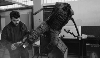 Φωτογραφία από την δημιουργία του γλυπτού «Κρίση»