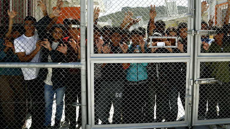 DW: Η απεργία πείνας «απάντηση» στο αδιέξοδο προσφύγων