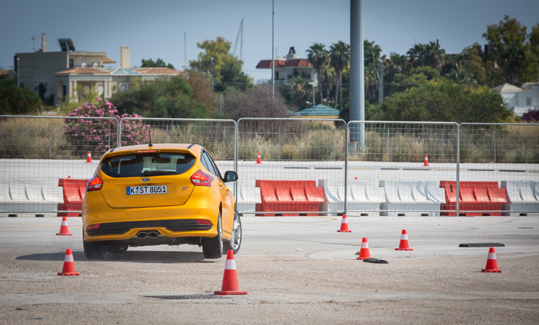 Η έκδοση ST με τα 250 άλογα είναι και  αυτή εκρηκτική...
