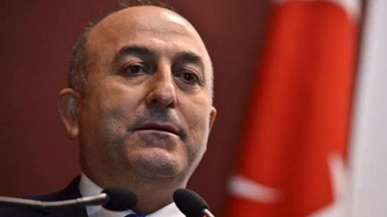 Ο Τσαβούσογλου κατηγορεί το Βερολίνο ότι προσφέρει καταφύγιο σε τρομοκράτες