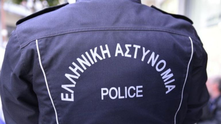 Συλλήψεις 22 ατόμων που προσπάθησαν να ταξιδέψουν με πλαστά έγγραφα