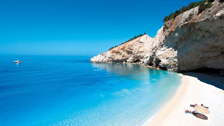 Τα καλύτερα ελληνικά νησιά για όλα τα γούστα, σύμφωνα με την Telegraph