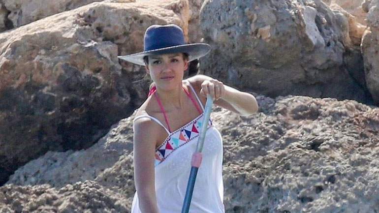 Jessica Alba: Οι πρώτες φωτογραφίες μετά την αποκάλυψη της τρίτης εγκυμοσύνης