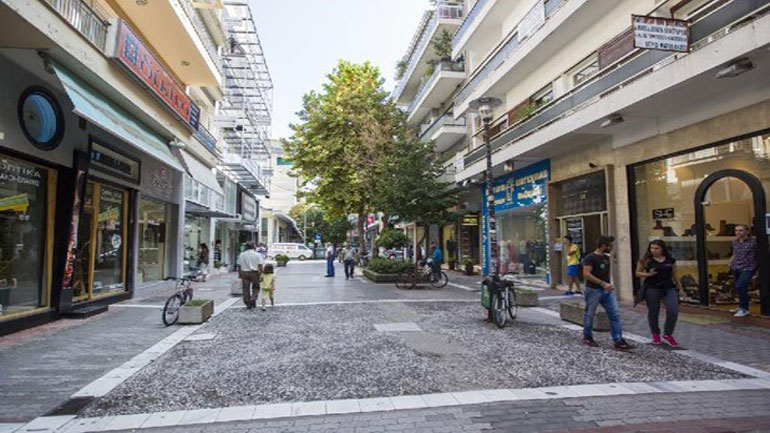 Αυτοκίνητο τραυμάτισε 2χρονο παιδάκι σε κεντρικό πεζόδρομο της Λάρισας