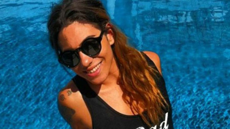 Ευρυδίκη Βαλαβάνη: Η εντυπωσιακή φωτογραφία από τη Μήλο με μπικίνι!