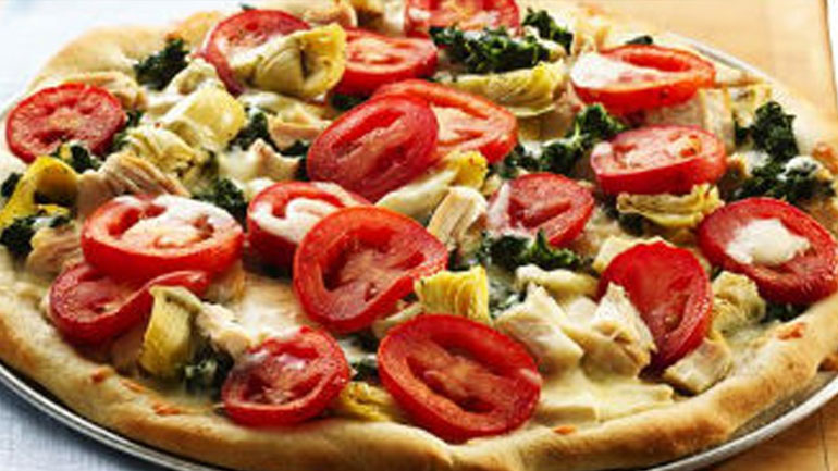 Πίτσα με μελιτζάνα, ντομάτα και μουστάρδα