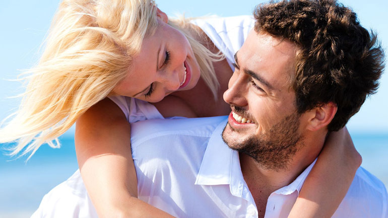 Πώς μπορεί μια γυναίκα να ενθαρρύνει το σύντροφο της να φροντίσει τη σεξουαλική του υγεία