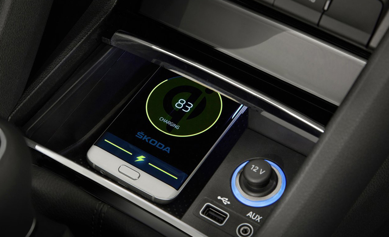 Διαθέτει σύστημα ασύρματης φόρτισης του κινητού