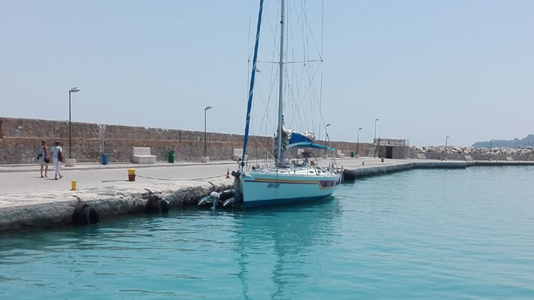 Ζάκυνθος: Καπετάνιος, χωρίς άδεια απόπλου, κυβερνούσε μεθυσμένος στο λιμάνι!