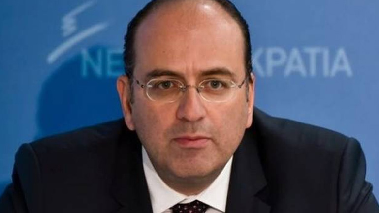 Τη σύσταση εξεταστικής για το α΄ εξάμηνο του 2015 ζητά ο Λαζαρίδης