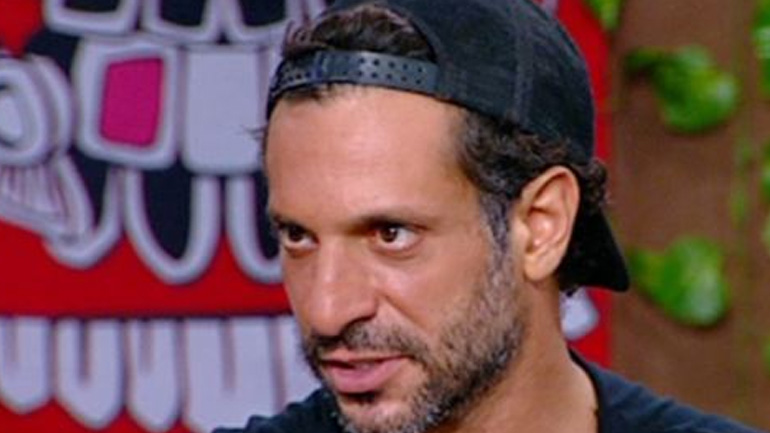 Ο Γιώργος Χρανιώτης κάνει διακοπές στη Μεσσηνία με την κατά 21 χρόνια μικρότερη σύντροφό του