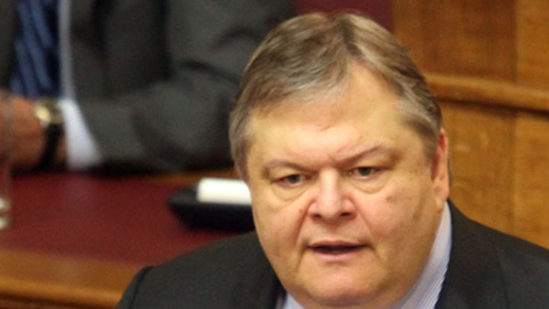 Επίθεση Βενιζέλου σε ΣΥΡΙΖΑ – ΑΝΕΛ μέσω Facebook