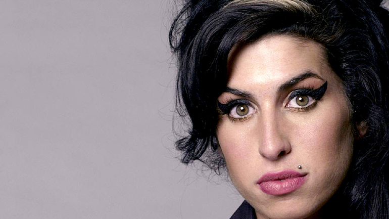 Η συγκλονιστική τραγουδίστρια Έιμι Γουαϊνχάουζ