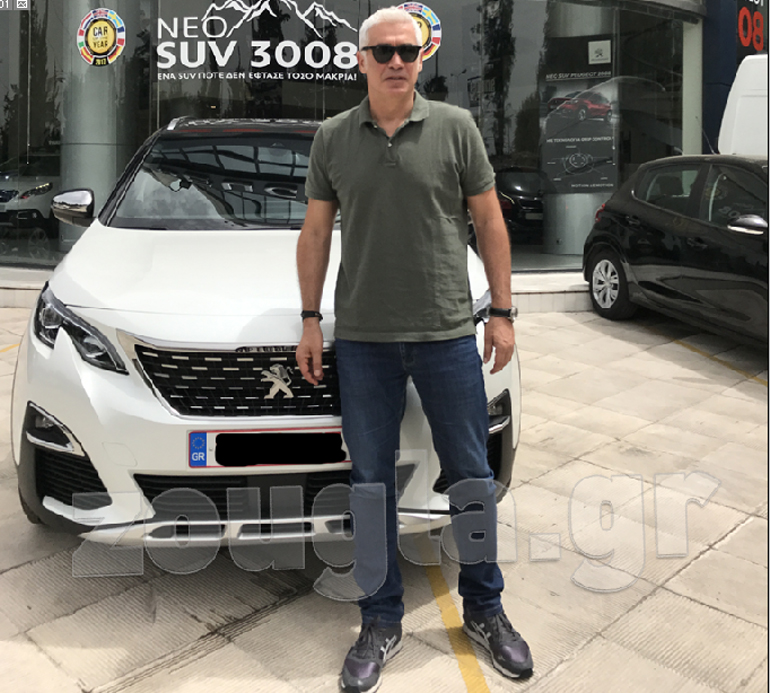 Ο Αντώνης Νικοπολίδης με... Peugeot 3008